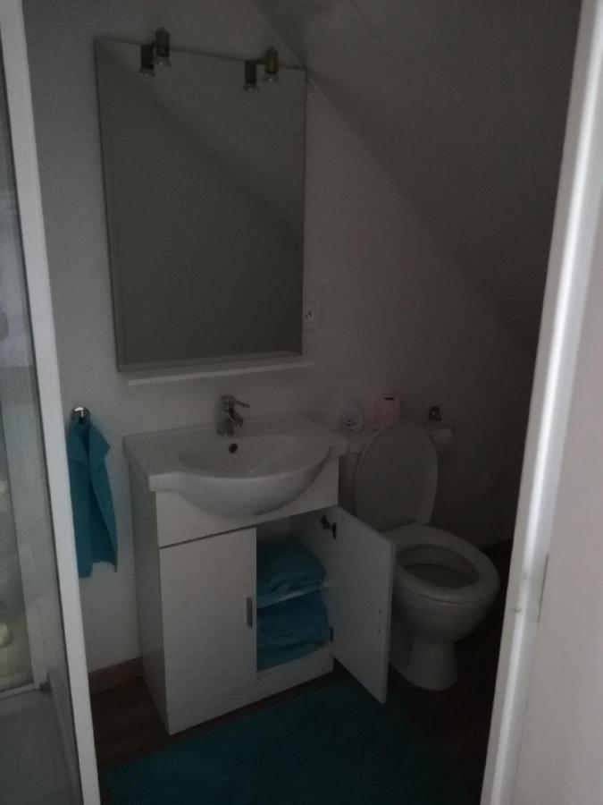 Les Fermiers Panzió Giremoutiers Kültér fotó